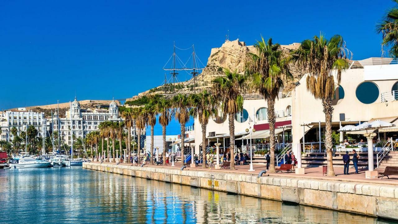 Beach, City Center And Entertainment Alicante Ngoại thất bức ảnh